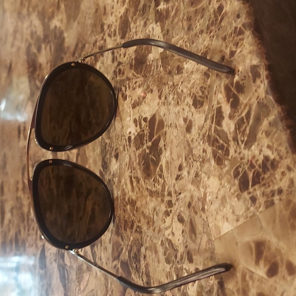 Tom Ford Sunglasses - Picture 4 of 4